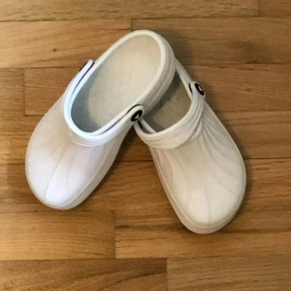 Airwalk slip on closed toes foam sandals